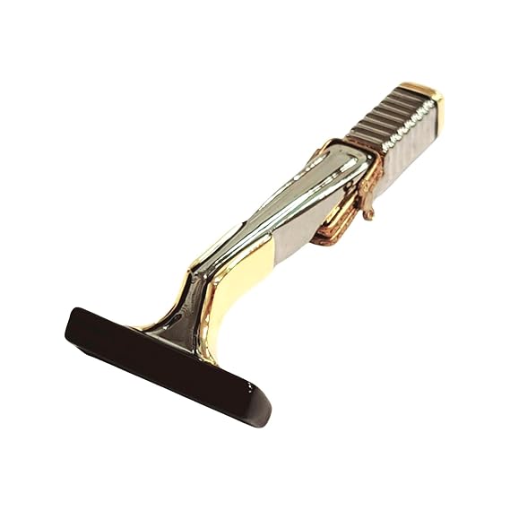 Limoges Elegant Silver Shaving Razor for Discerning Collectors