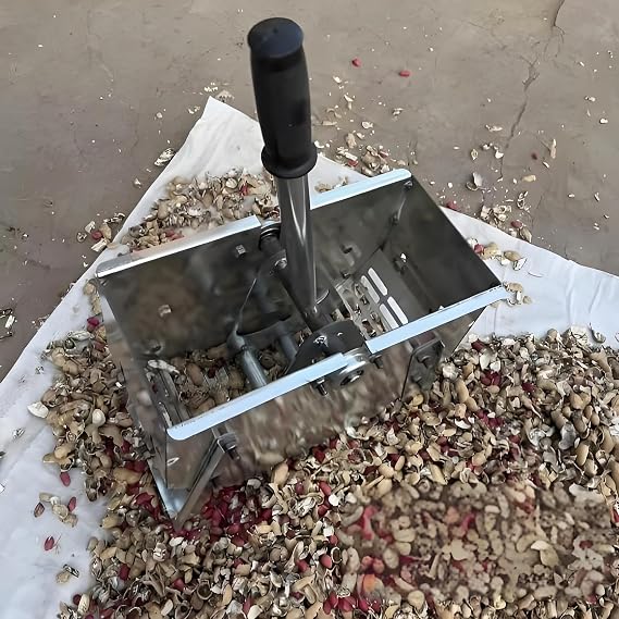 Peanut Peeling Processor Machine, Hand Peanut Sheller Machine with 2 Different Sized(9.5mm,12.5mm) Screens, Integrates Shelling and Kernel Separation, No Damage to The Flesh